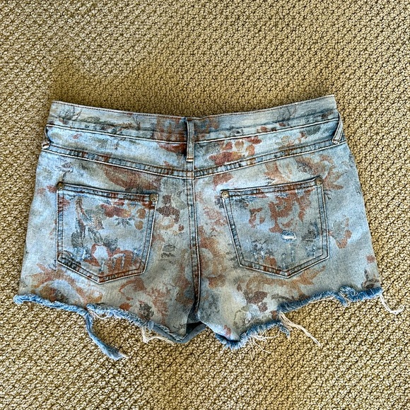 Free People Distressed High-waisted Denim Shorts. - Picture 2 of 4